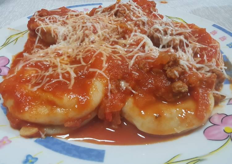 sorrentinos-con-salsa-bolognesa-01