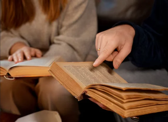 personas-con-libros_1