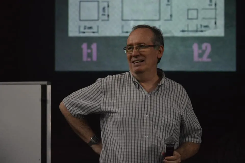 Ariel Courtis Taller Laboratorio La Luz