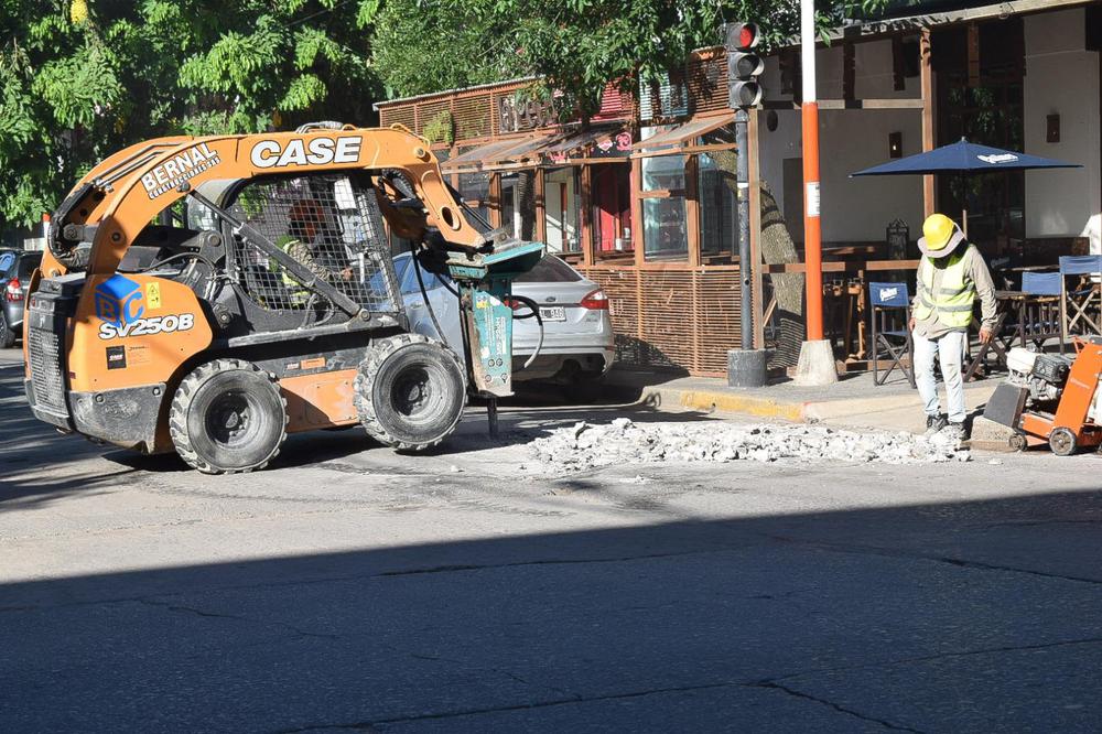 trabajos-de-bacheo-en-las-calles-de-Resistencia_1
