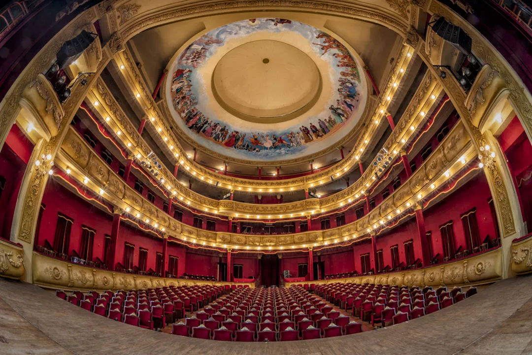 Teatro-Juan-de-Vera-interior