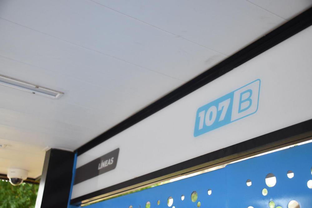 parada-de-colectivo-Fontana