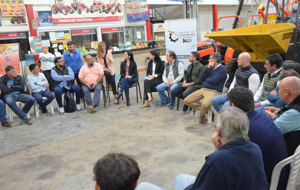 comerciantes-con-Jorge-Capitanich_1