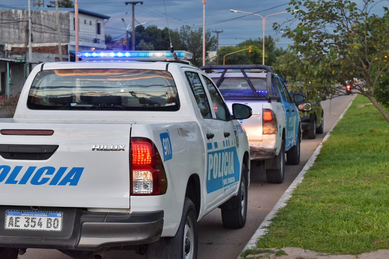 Restricciones de circulaci n agentes de la Polic a del Chaco