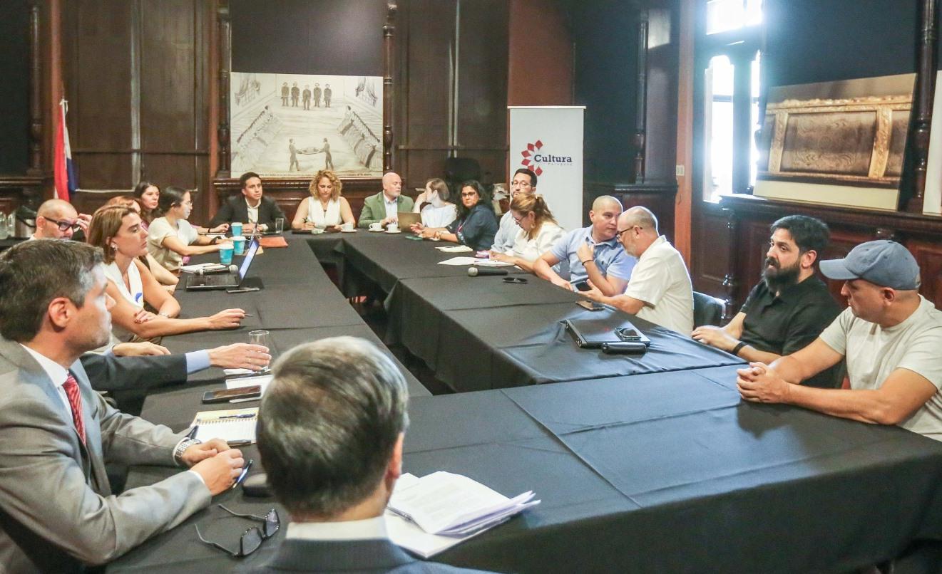 FU - Reunión en Paraguay