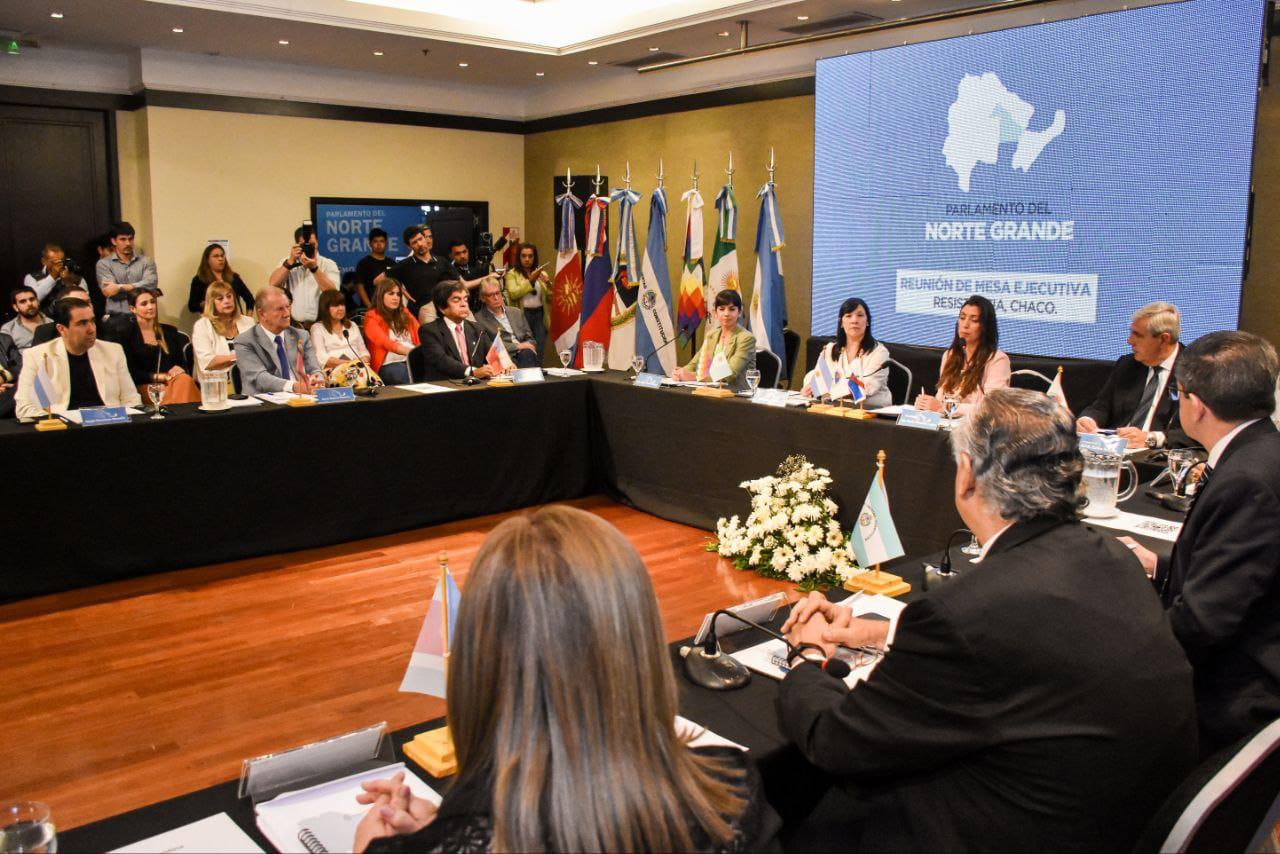 Parlamento-del-Norte-Grande