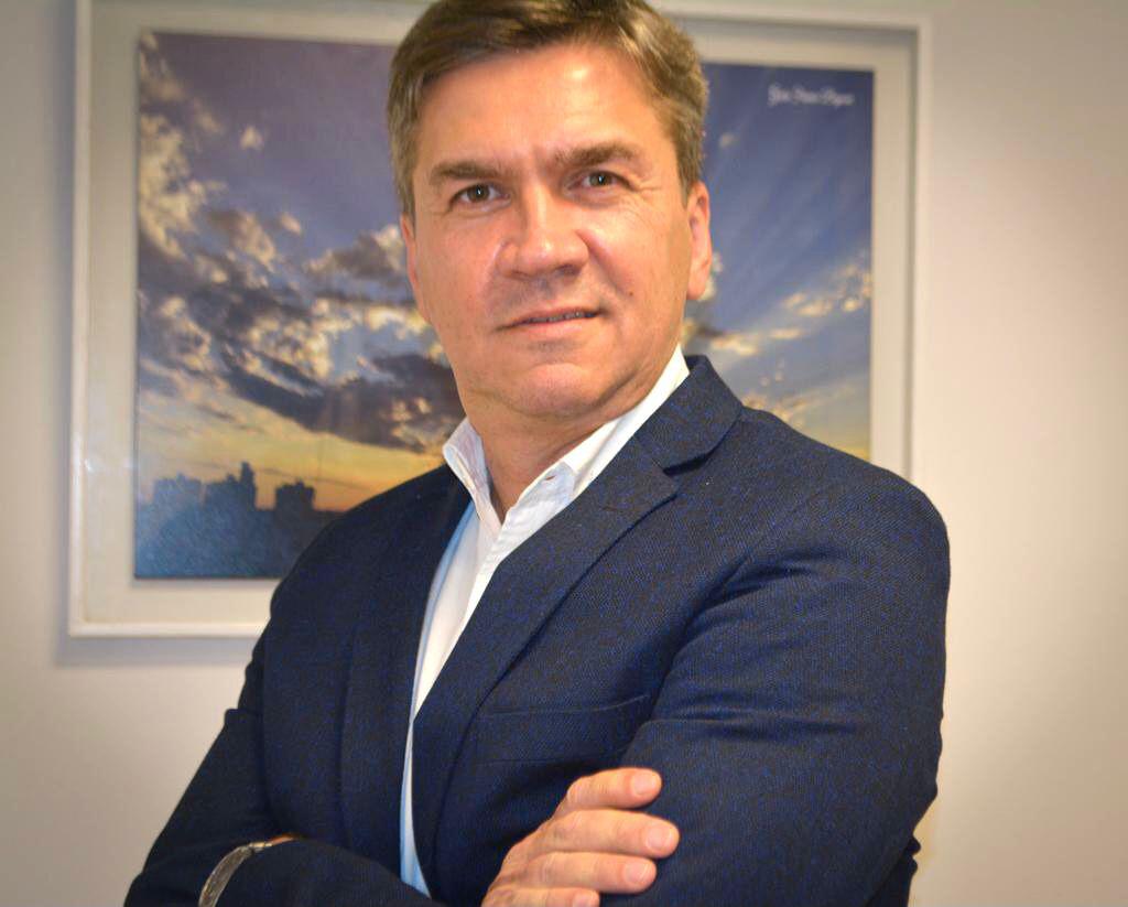 Leandro-Zdero-01