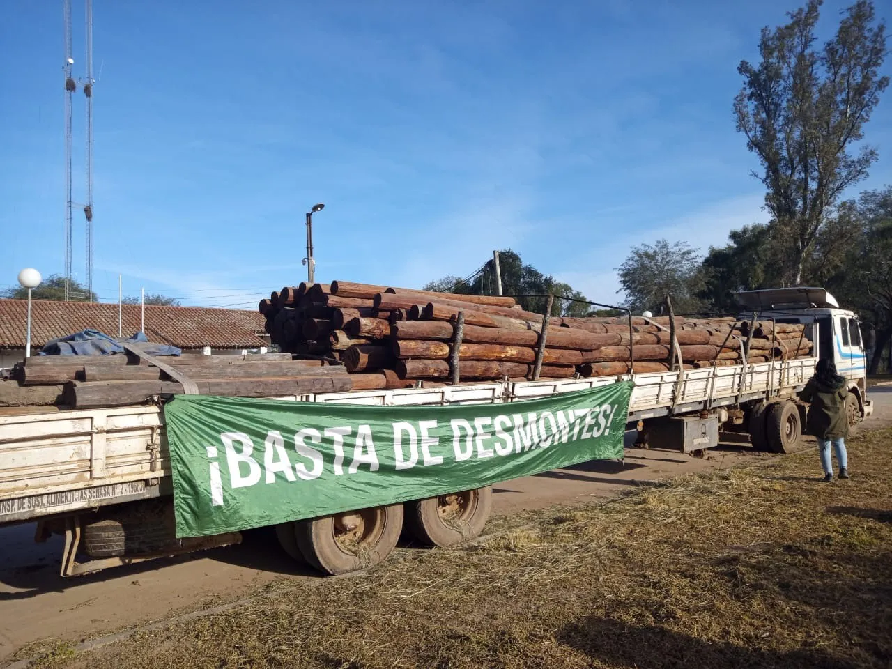 basta-de-desmonte_2