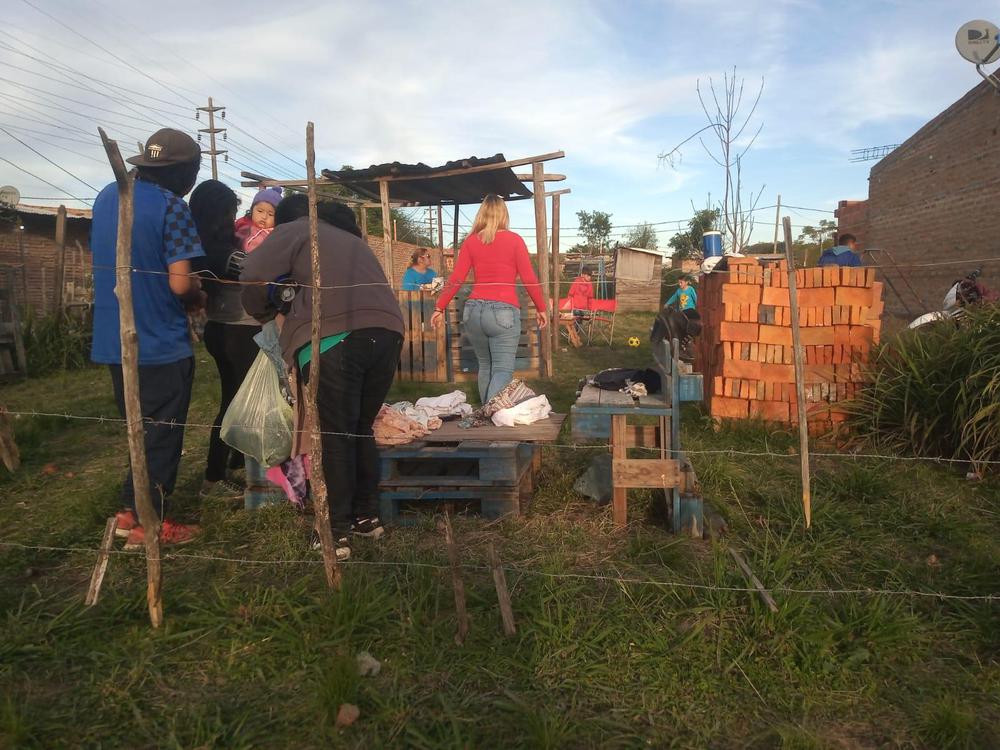 fundacion-diversidad-de-amor-en-el-barrio-los-aromitos2_1