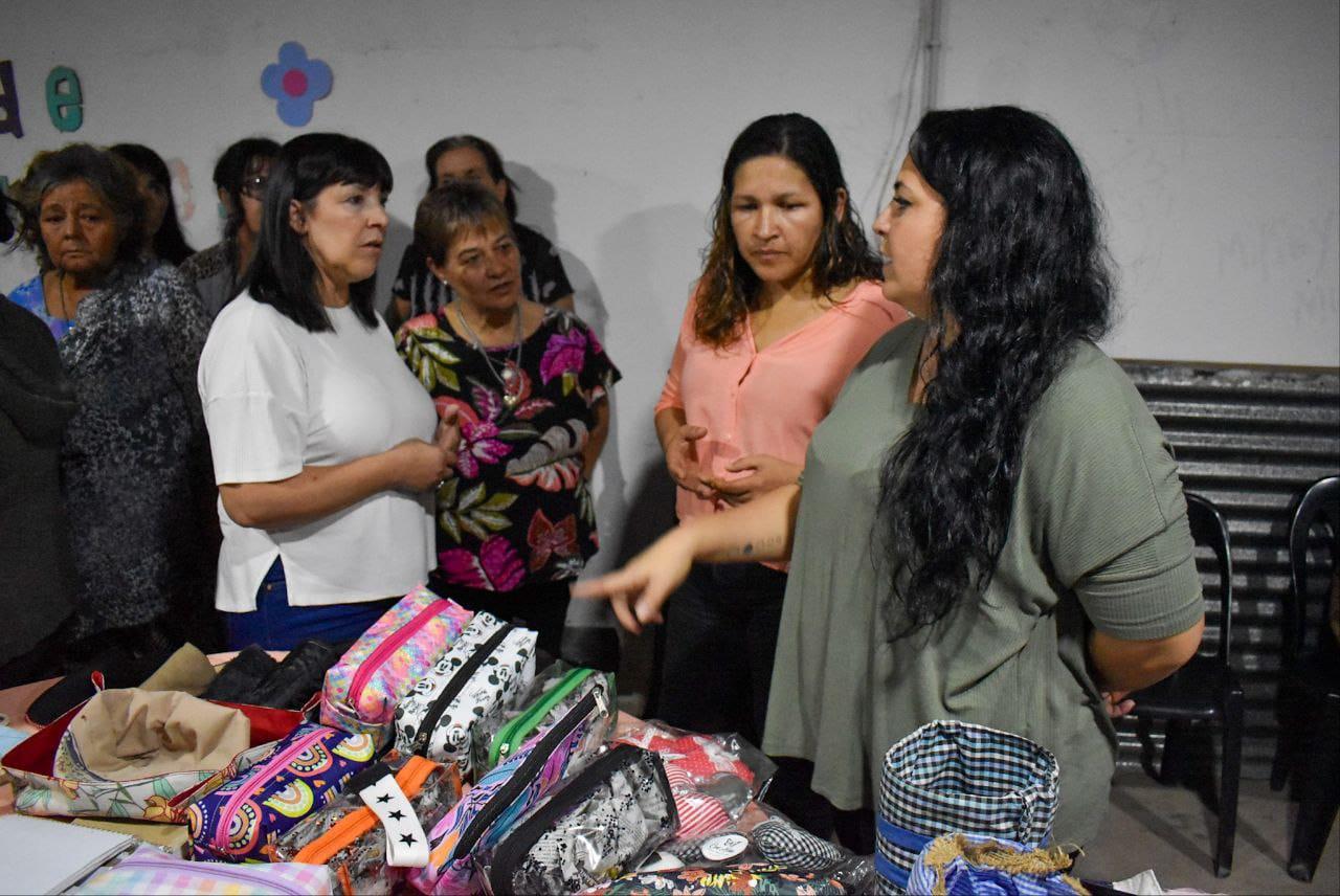 Elida-Cuesta-con-emprendedores_1