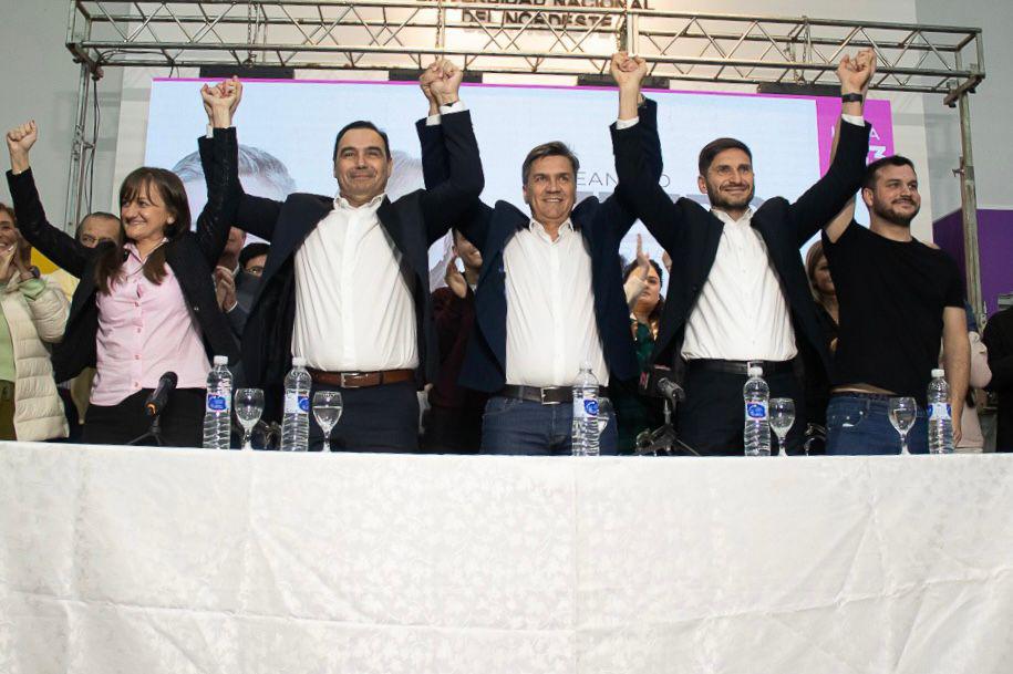 Gustavo-Valdes-y-Maximiliano-Pullaro-apoyan-a-Zdero_1