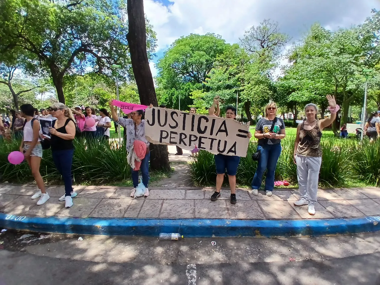 vecinos-reclaman-justicia-por-Cecilia_6