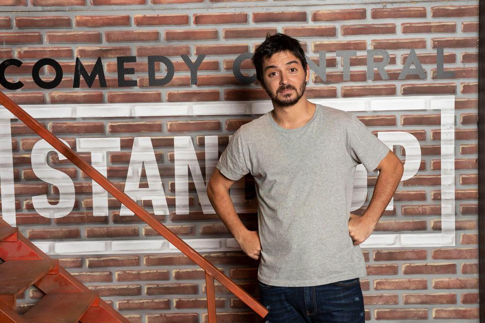 Mike -Chouhy -comediante-1