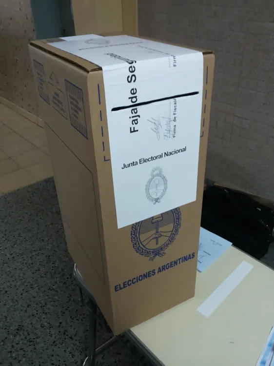 urna-elecciones-2025_1