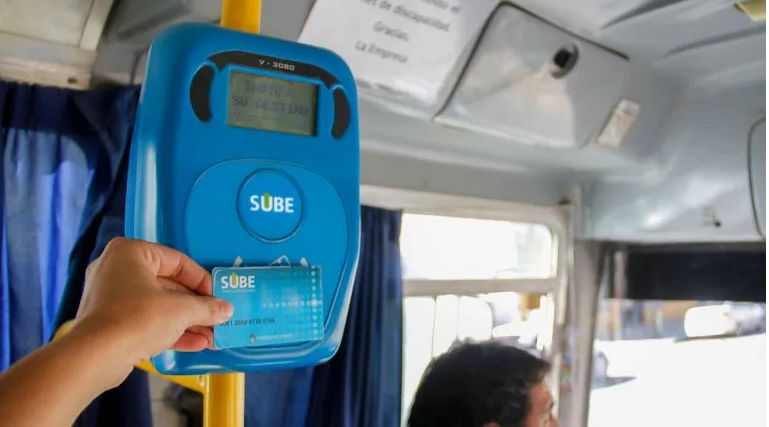 tarjeta-SUBE-en-colectivo