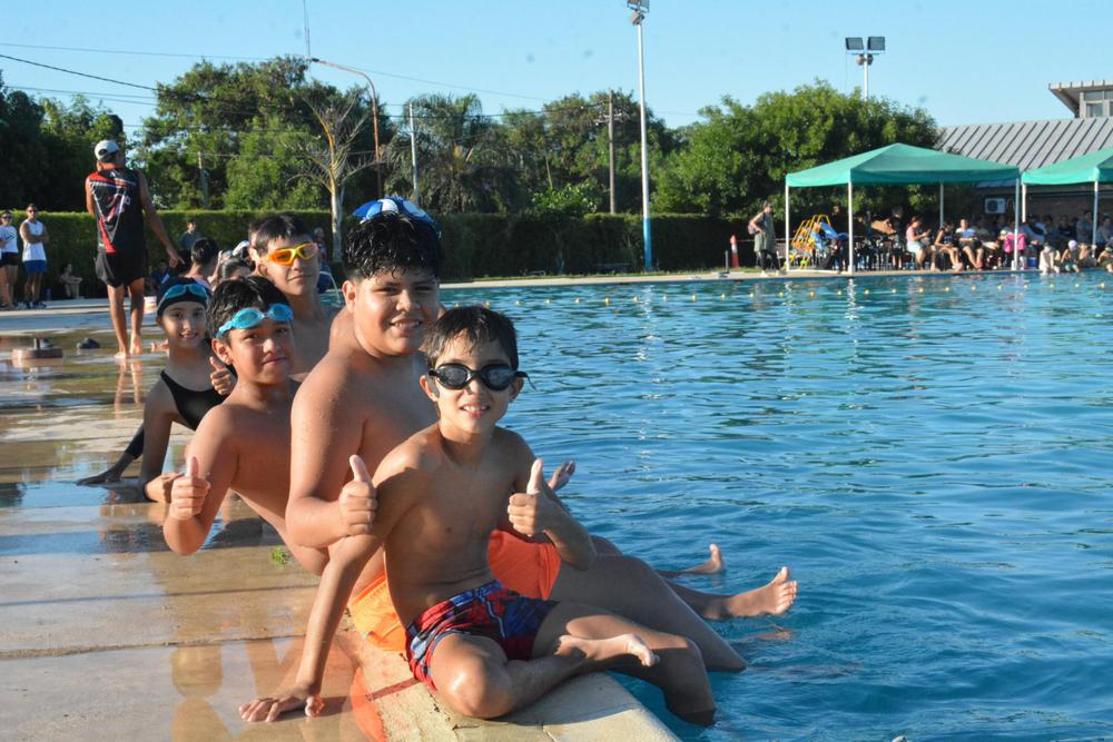 cierre-de-temporada-de-pileta-en-el-Polideportivo-Jaime-Zapata 2024-03-01