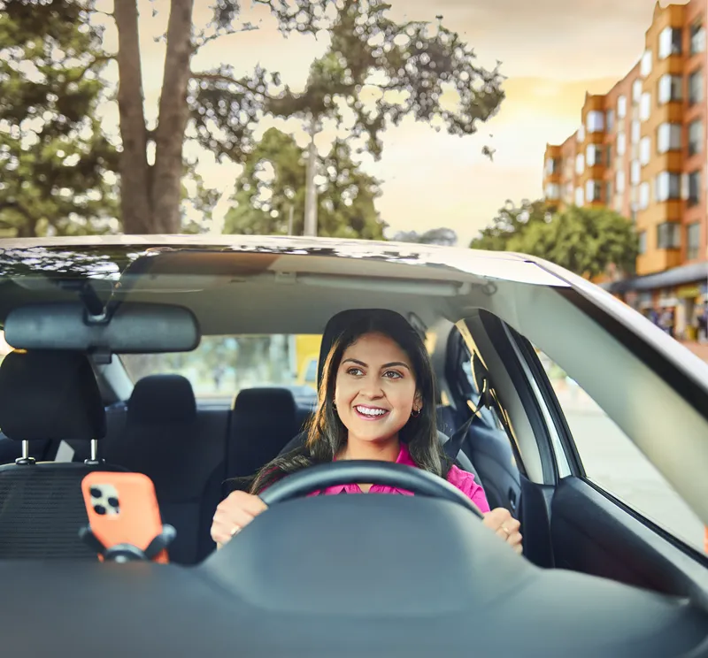 DiDi Rides  - DiDi Exprss-mujer-al-volante