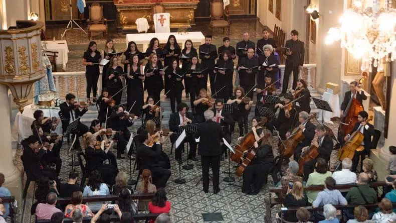 Coro Cantus Animae y Sinfónica