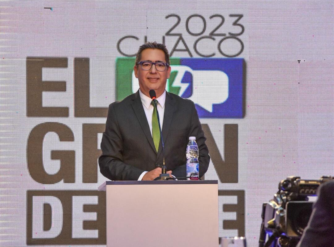 Gustavo-Martinez-en-el-debate-preelectoral_1