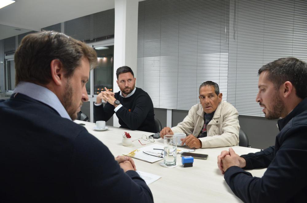 convenio-entre-Camara-de-Comercio-y-Club-Sarmiento_1