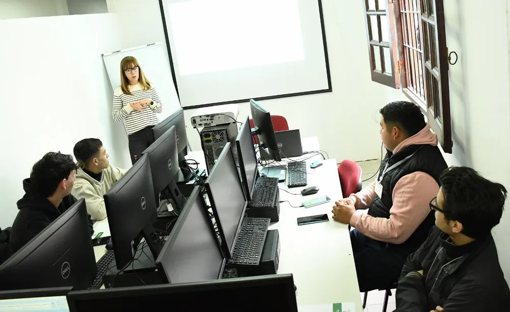 capacitacion-laboral-para-jovenes-en-la-municipalidad-de-resistencia