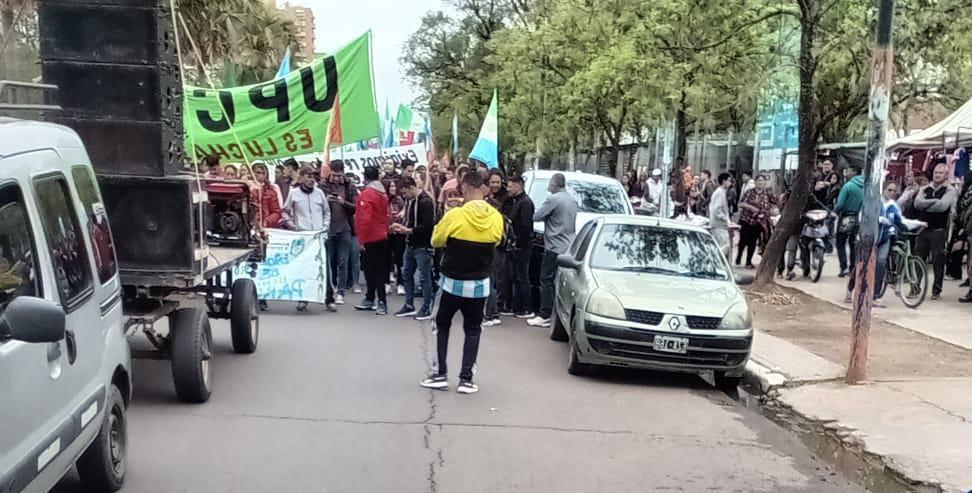 marcha-trabajadores-estatales-contratados_1