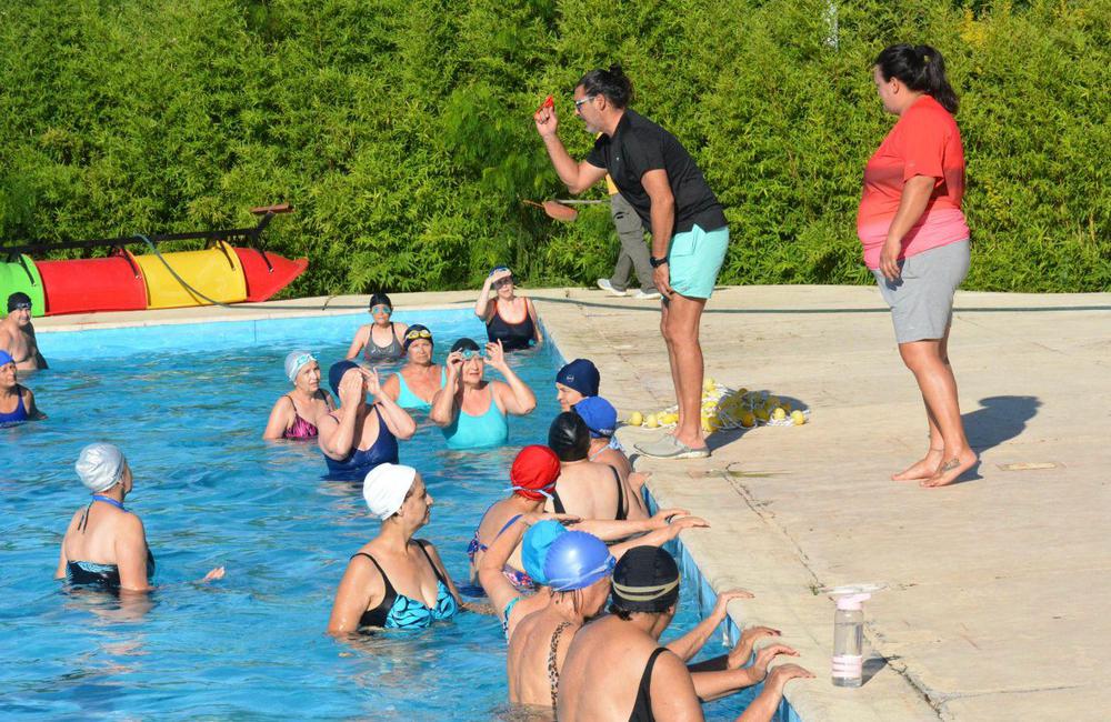temporada-verano-2024-en-el-Polideportivo-Jaime-Zapata_4
