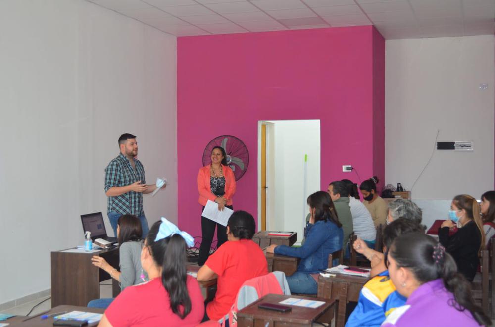 capacitacion-Ley-de-Talles-a-emprendedores-textiles 2021-10-12