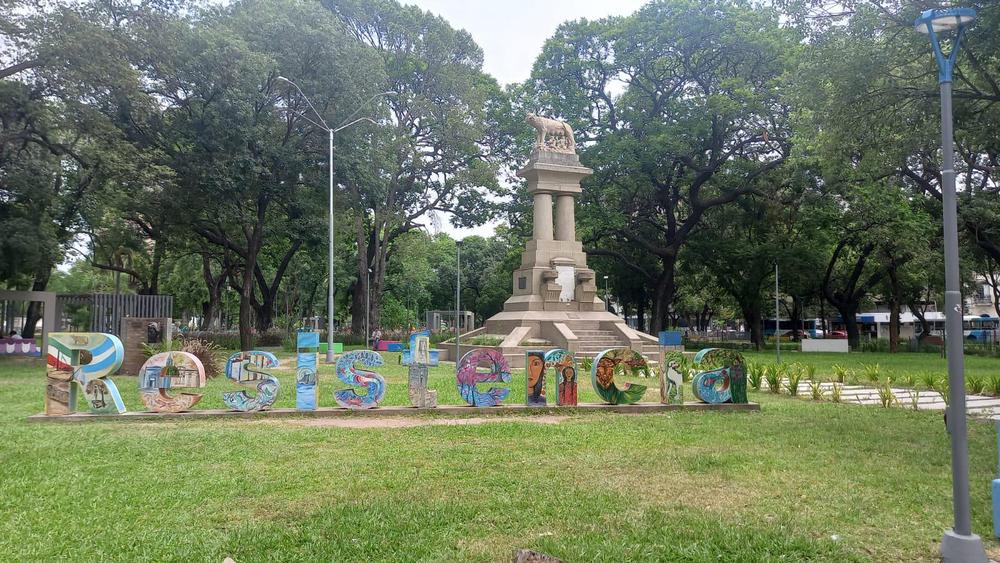 Plaza-25-de-Mayo-en-ciudad-de-Resistencia_1