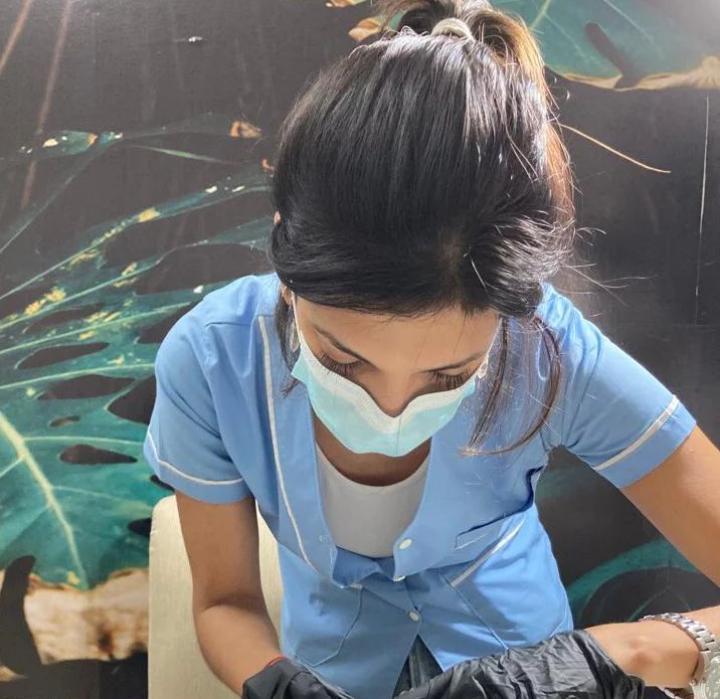 Yamila-en-su-estetica-Healing-Spa_1