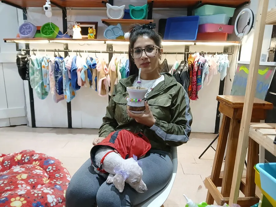 Perri-Julia-25-08-08-01