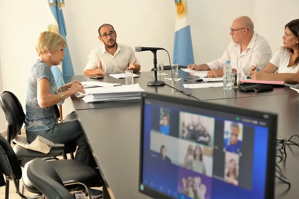 Comision-de-Legislacion-General-habilita-a-postulantes-al-Defensor-del-Pueblo-1