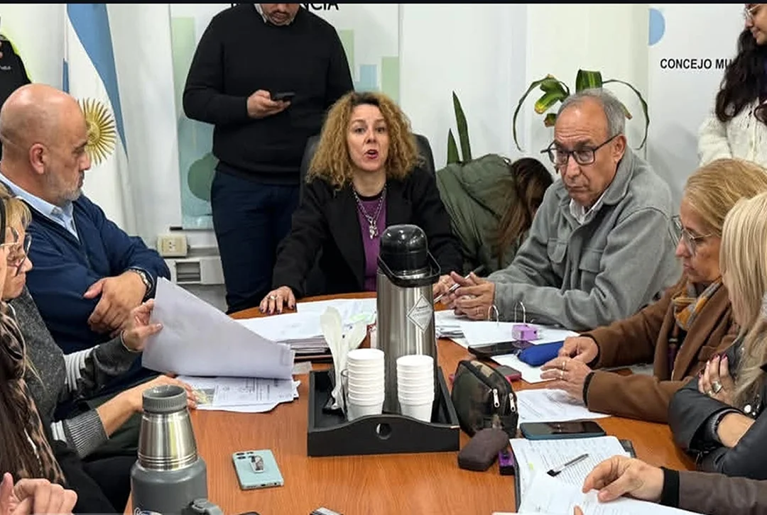concejales-analia-veron-y-ramon-romero-2026-08-21