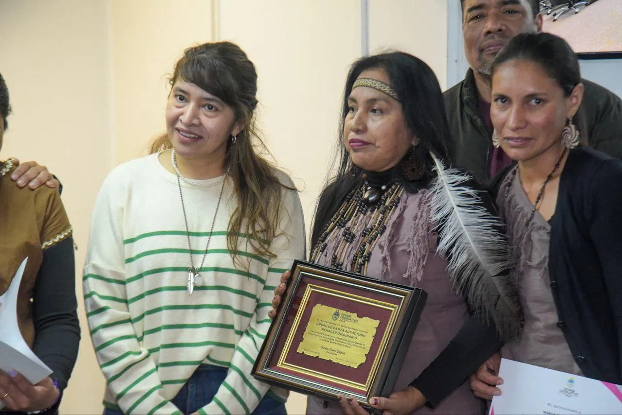 reconocimiento-grupo-Renacer-Originario_1