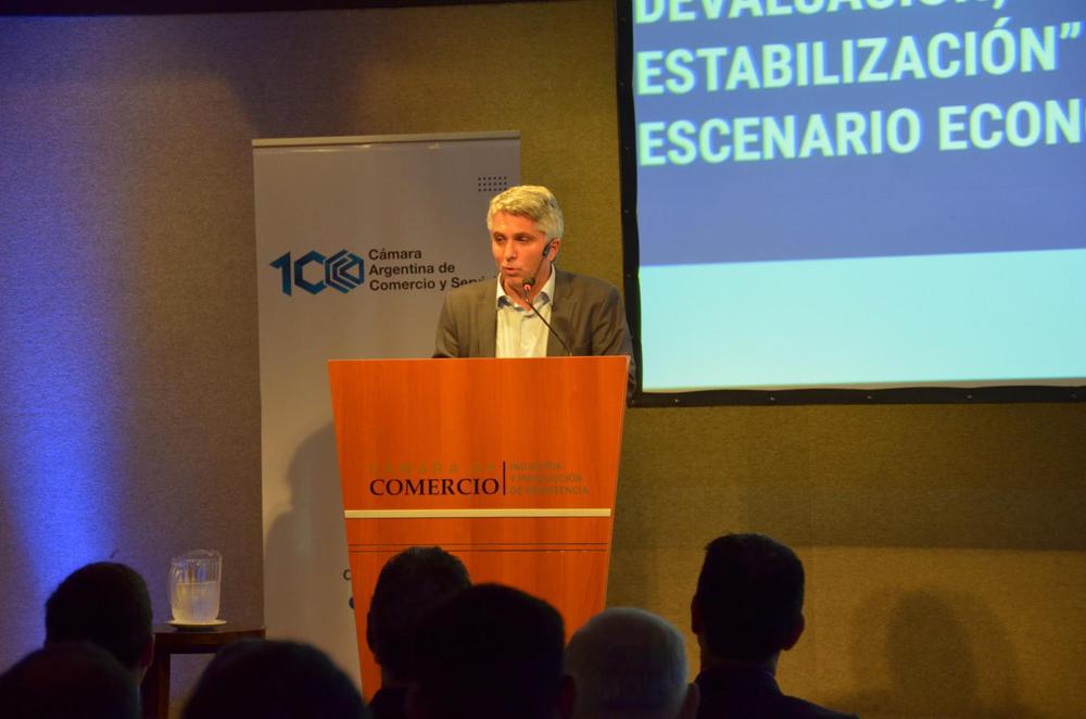 Maximiliano-Montenegro-en-la-conferencia-aniversario-de-la-Camara-de-Comercio