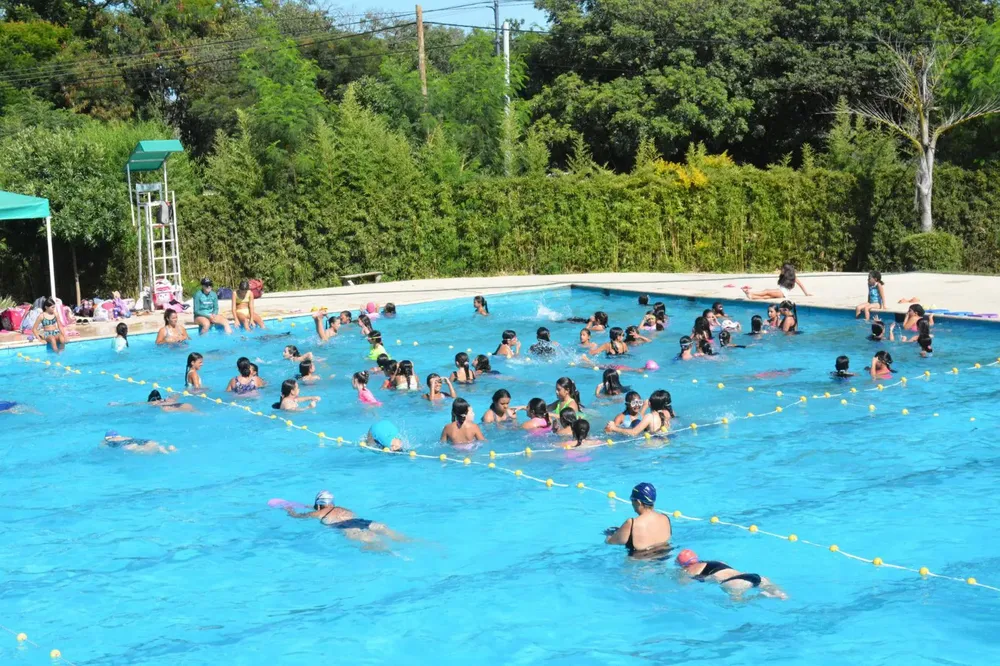 natacion-en-el-Polideportivo-Jaime-Zapata.jpg-1