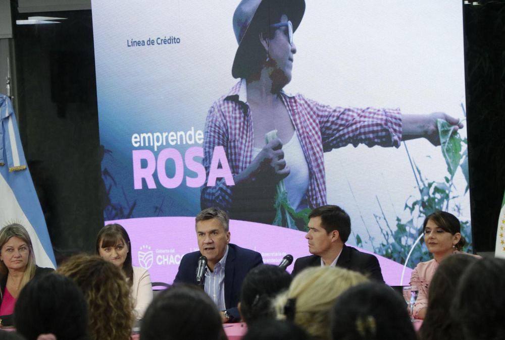 Lanzamiento-de-Emprende-Rosa-en-Casa-de-Gobierno-del-Chaco